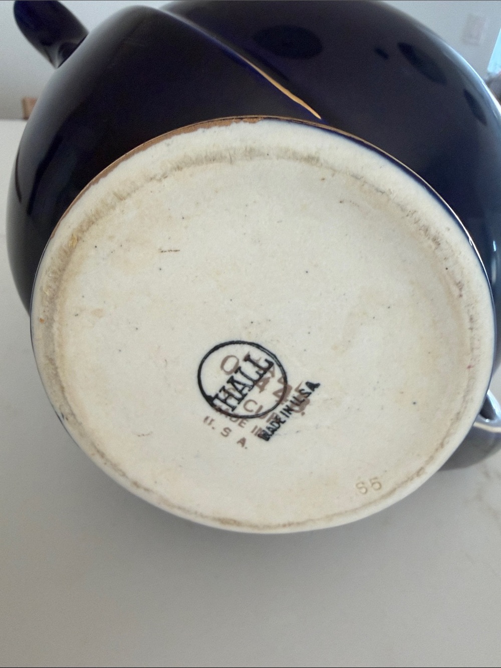 Vintage Hall Blue Ceramic Teapot with Gold Floral Accents, USA, 1930’s-1940’s - Picture 11 of 13